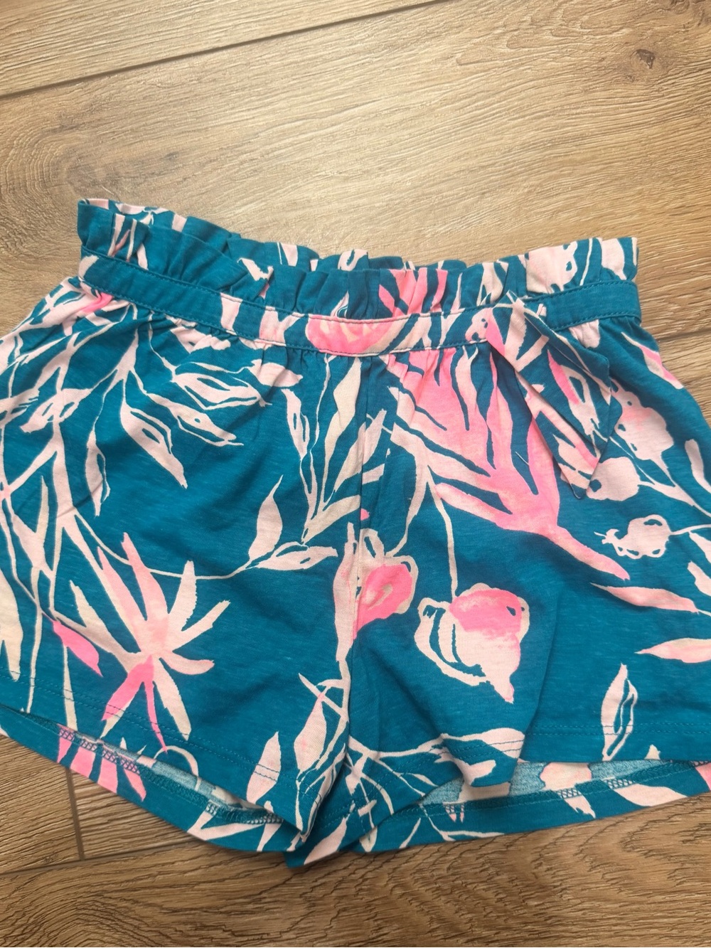 Lilly Pulitzer Tidal wave prime time Teal and Pink Floral Girls' Rylan Shorts